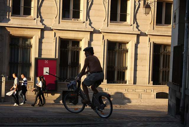 Sunset bike riding in Paris