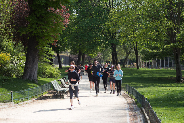 Parc Monceau runners