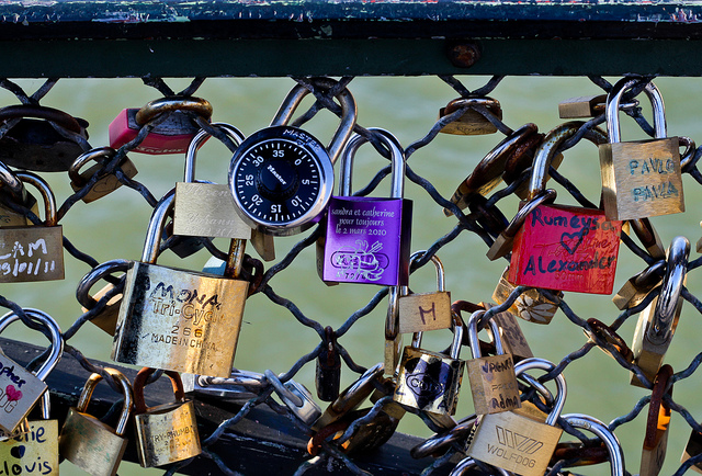 Pont des Arts, love locks